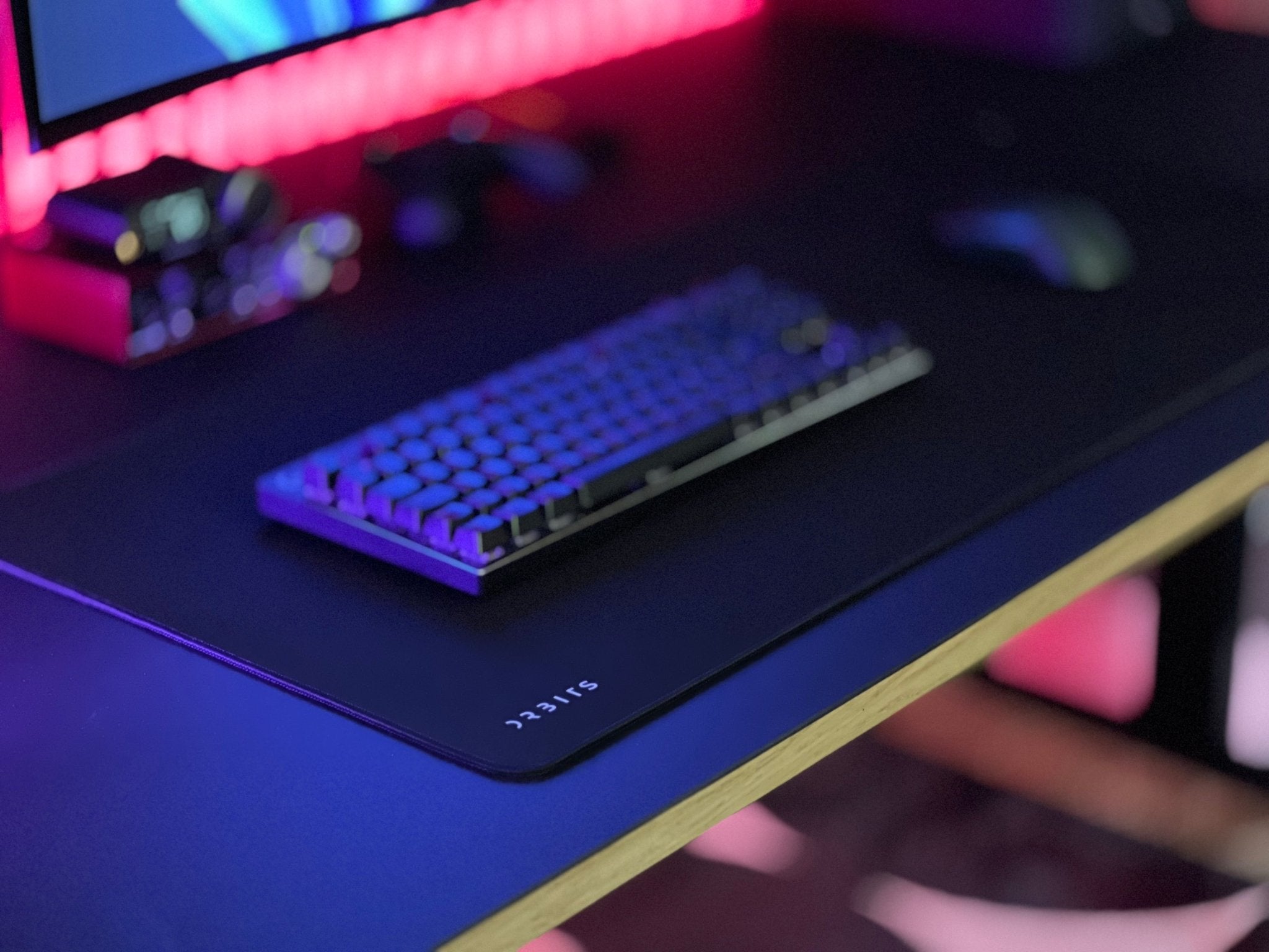 Surface One - Musemåtte XL - Black | Orbits