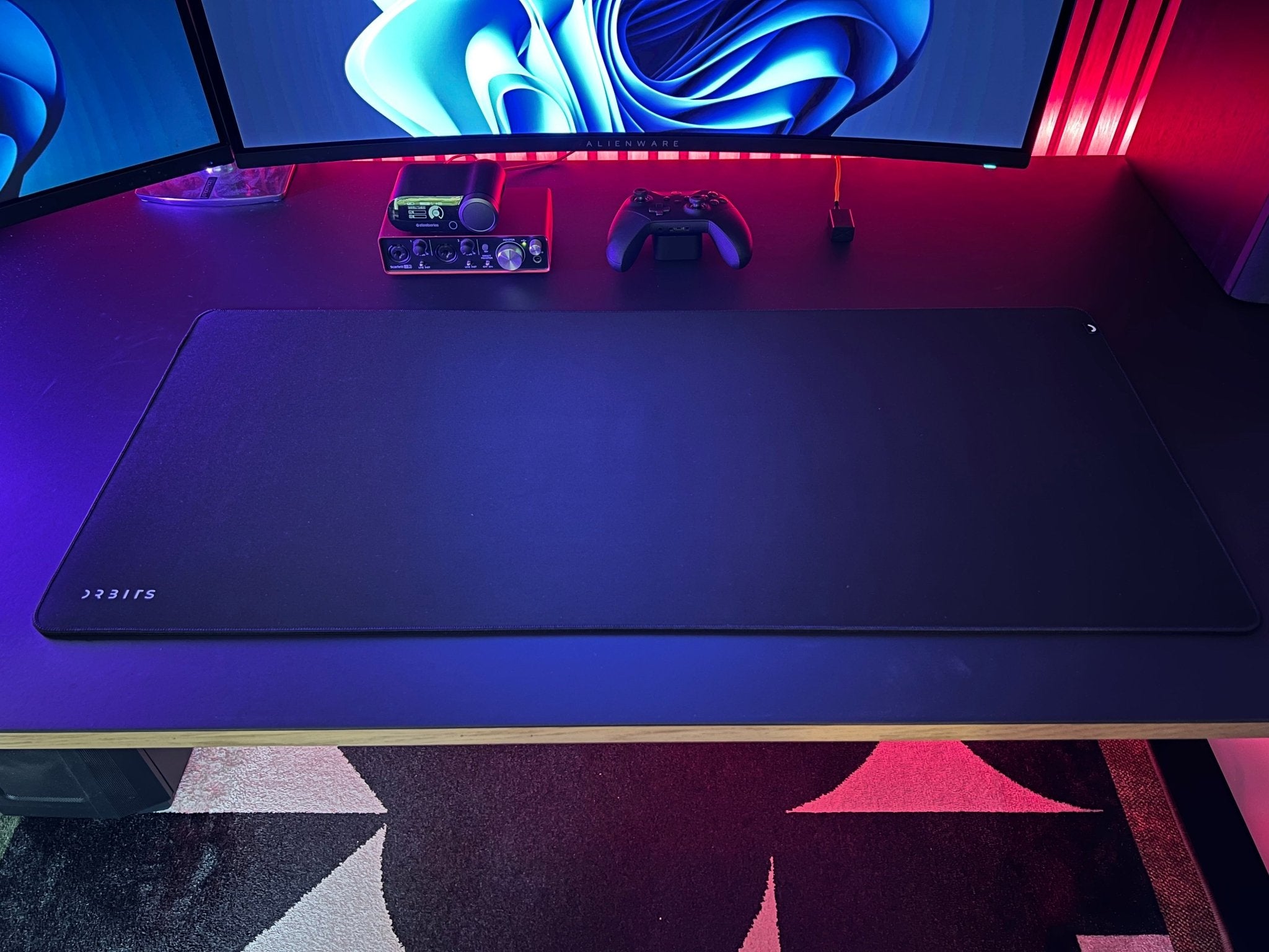 Surface One - Musemåtte XL - Black | Orbits
